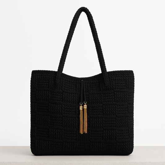 Danya (Black)